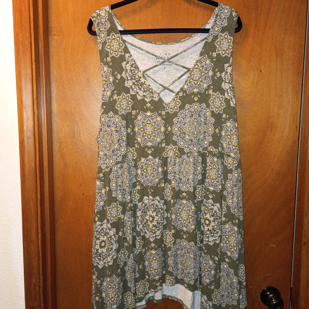 Torrid Olive Mandala Print Blouse